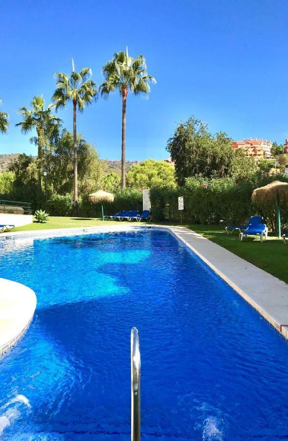 La Terraza Apartment Elviria Marbella Luaran gambar